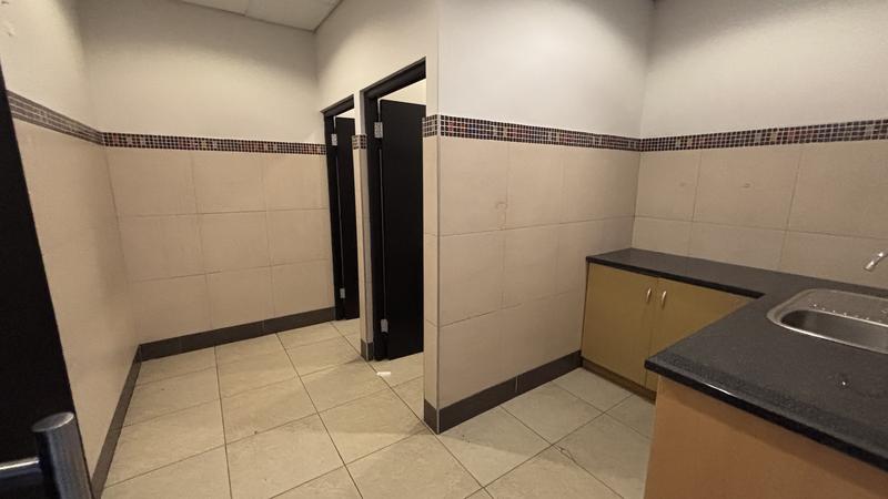 To Let commercial Property for Rent in Northgate Island Western Cape